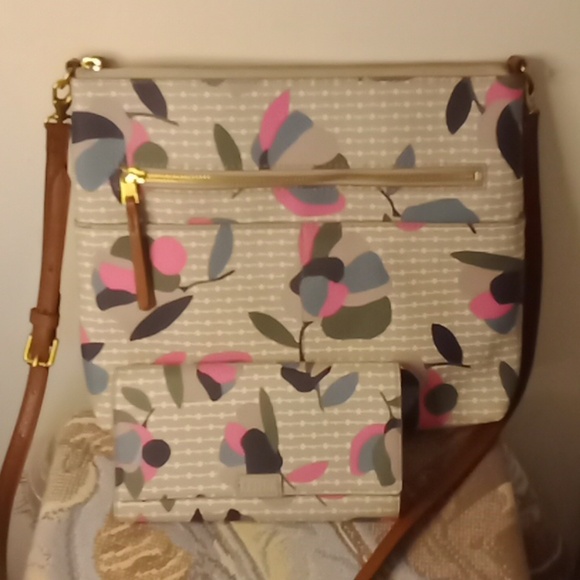 Fossil Handbags - Nwot Fossil Floral Vegan Leather Shoulder Bag and Wallet